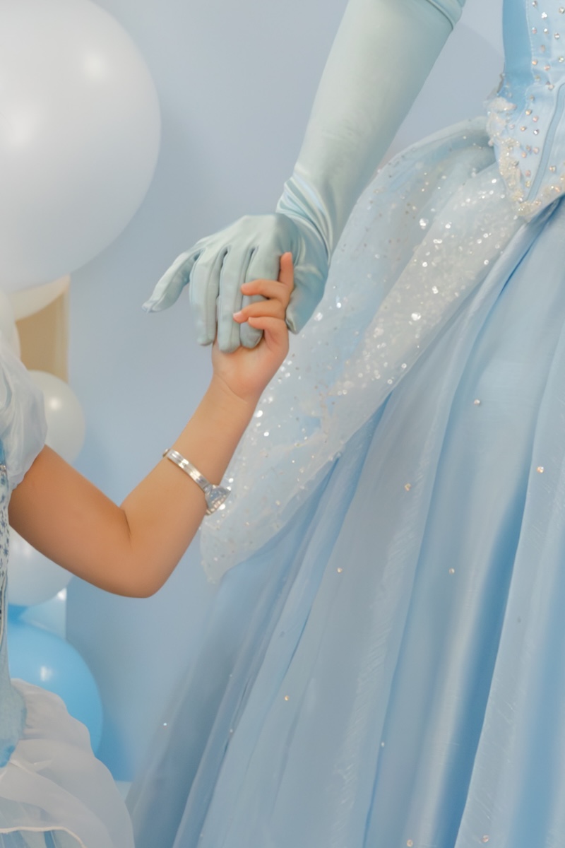 Peek A Brew Play Cafe, Cinderella & Bluey